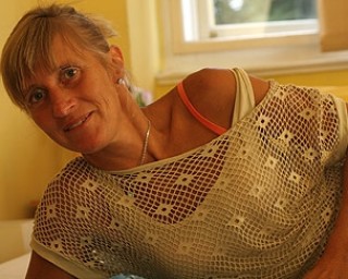 This housewife loves to play around
